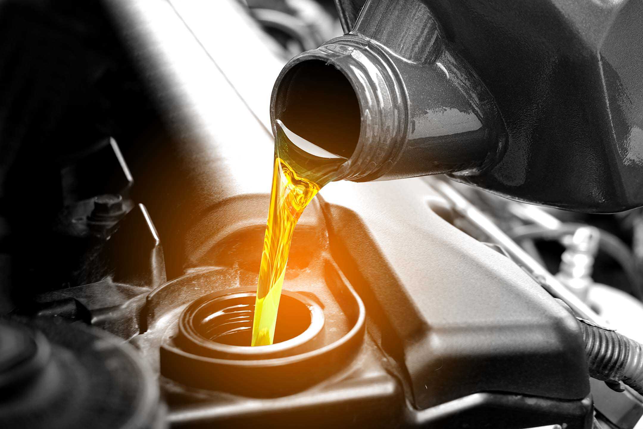 High-Performance Car Engine Oil: How to Choose Right